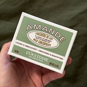 L'Occitane Amande Milk Concentrate